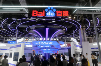 Baidu proclaims its personal pair of AI sensible g...