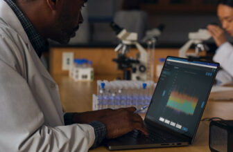 Apple Unveils M4 MacBook Professional With Thunder...