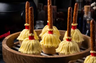 Witch’s Broom Halloween Cupcakes | Cookies &...