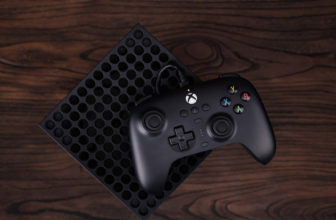 8Bitdo’s Final Wired Controller for Xbox dro...