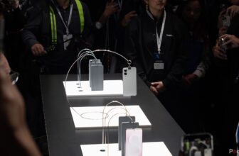 Samsung formally teases its much-hyped Galaxy S25 ...