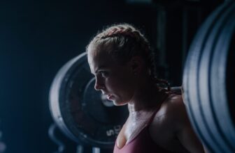 What Does Lifting Heavy Imply for Girls? A No-BS I...