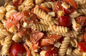 Pepperoni Pizza Pasta Salad – Straightforwar...