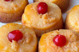 Pineapple Upside Down Cupcakes – Straightfor...