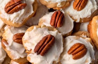 Vanilla Maple Cookies – Comfortable, Chewy and S...